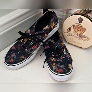 Vans Men's Black With Floral Print Lace Up Sneakers Sz 13 Pre-Owned